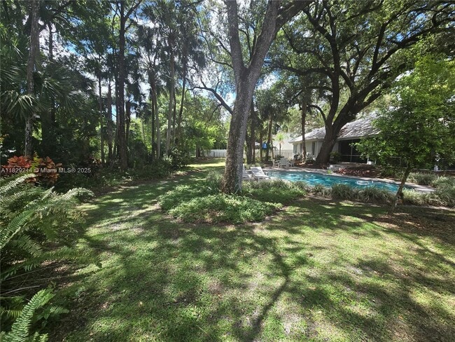 Building Photo - 4960 NW 65th Ave