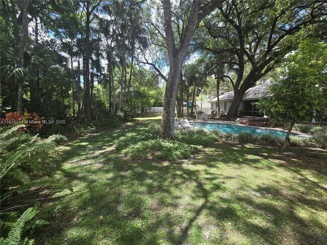 Foto del edificio - 4960 NW 65th Ave