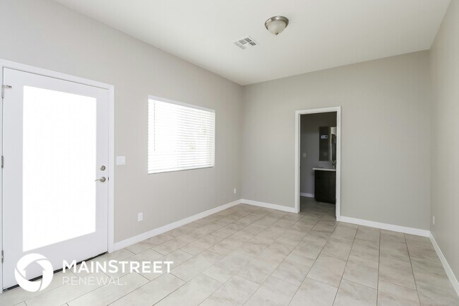 Foto del edificio - 2000 N 36th St