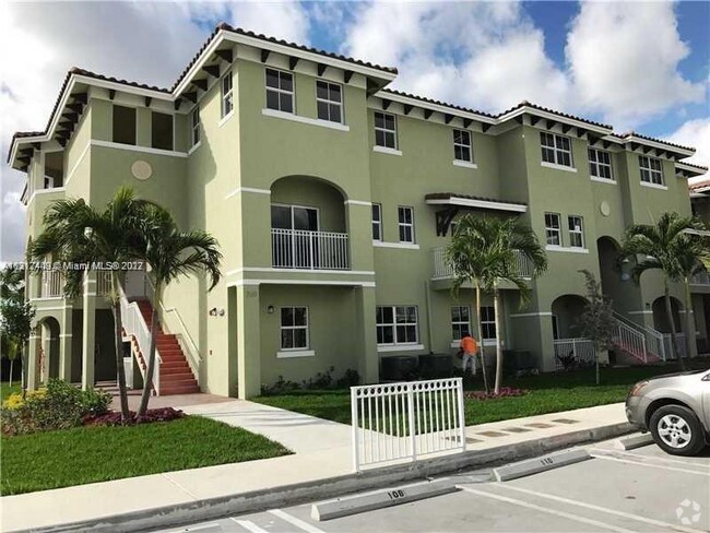 FLORIDA INTERNATIONAL UNIVERSITY MODESTO MAIN CAMPUS MIAMI visual data 8