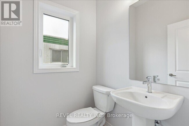 Photo du bâtiment - 120 Starfire Cres