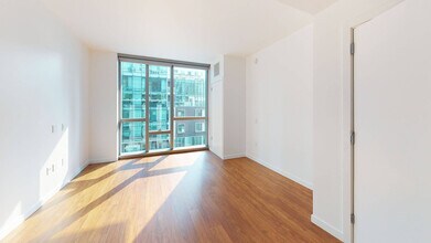 Interior Photo - 399 Fremont