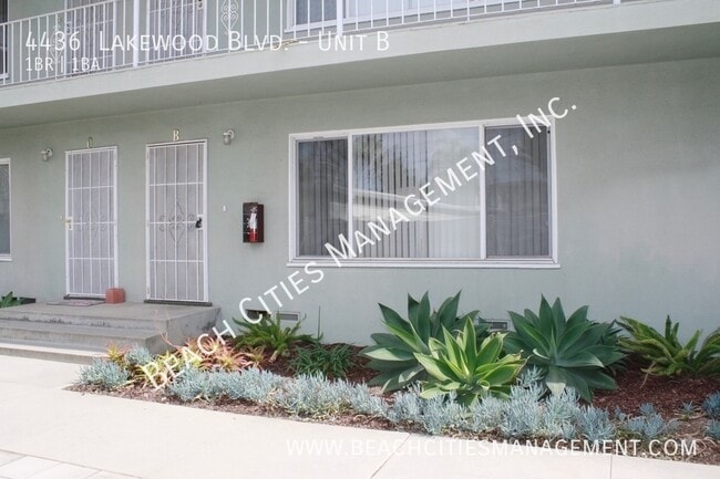 Building Photo - 4436 Lakewood Blvd