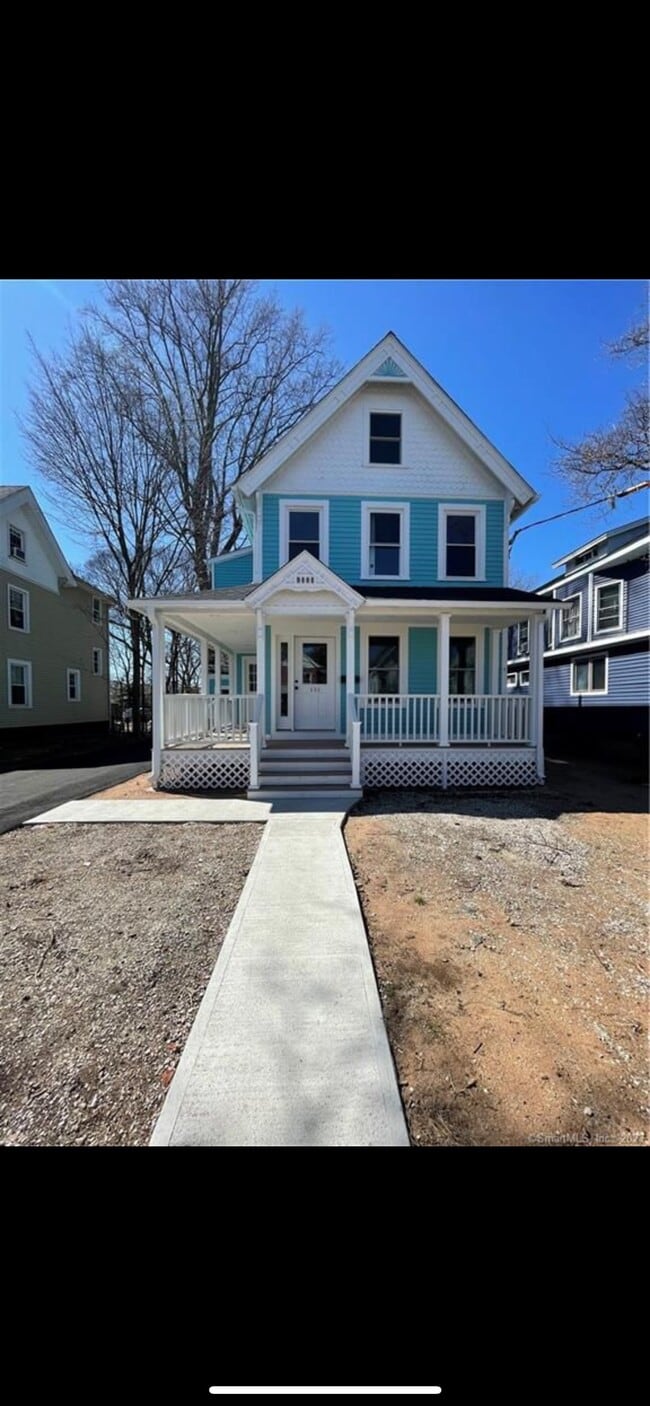 Building Photo - 460 3rd Ave