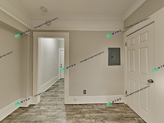 Foto del edificio - 353 Grand Avenue Apartments