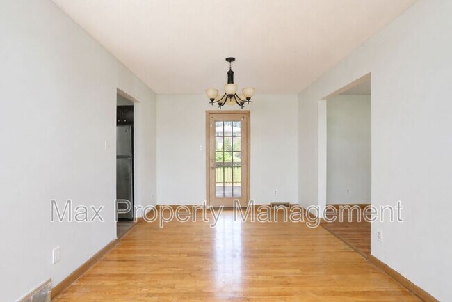 Foto del edificio - 4413 63rd St
