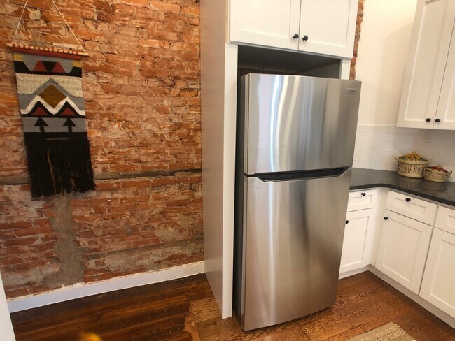 Kitchen - 2510 N 5th St