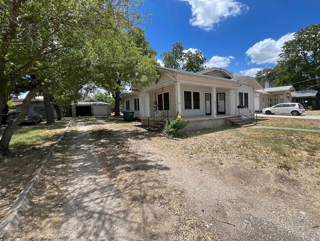 Foto del edificio - 3/1 Home Available for Immediate Move In!