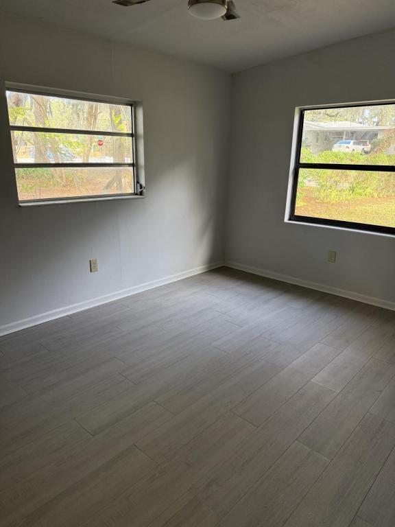 Foto del edificio - 14 S Hilltop Dr