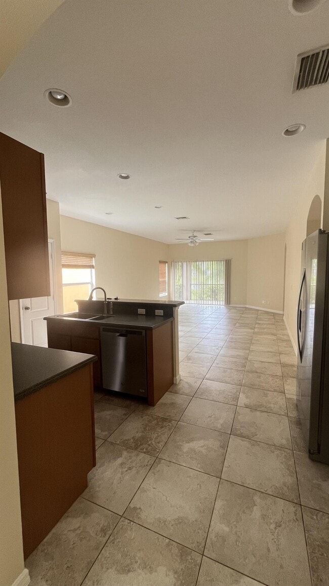 Building Photo - 9368 Via San Giovani St