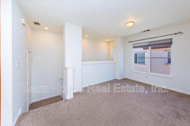 Foto del edificio - 28440 Mirabelle Ln