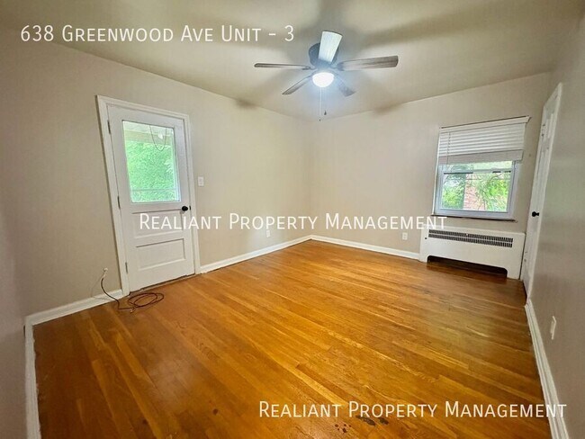 Foto del edificio - 638 Greenwood Ave