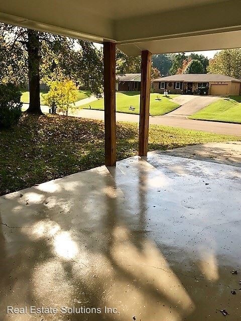 Building Photo - 3 br, 1 bath House - 922 Cherry Stone Circle