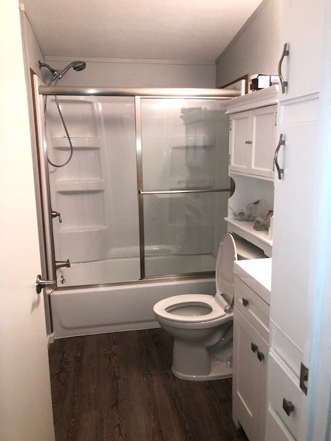 Building Photo - 255 NW Golden Hills Dr