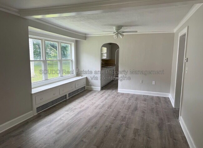 Foto del edificio - 2723 Lathrop Ave