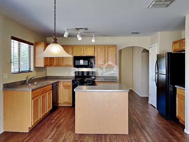 Foto del edificio - 742 W Emerald Key Dr