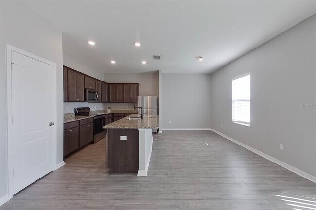 Building Photo - 30098 Fedora Cir