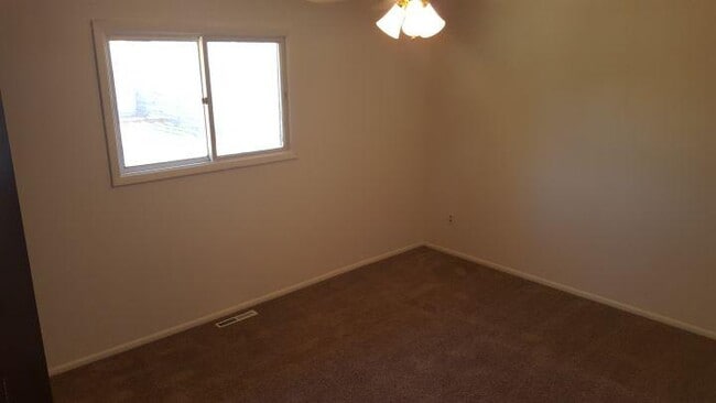 Building Photo - 2 bedroom in Billings MT 59105