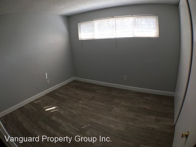 Building Photo - 5035-5051 Olivewood Ave