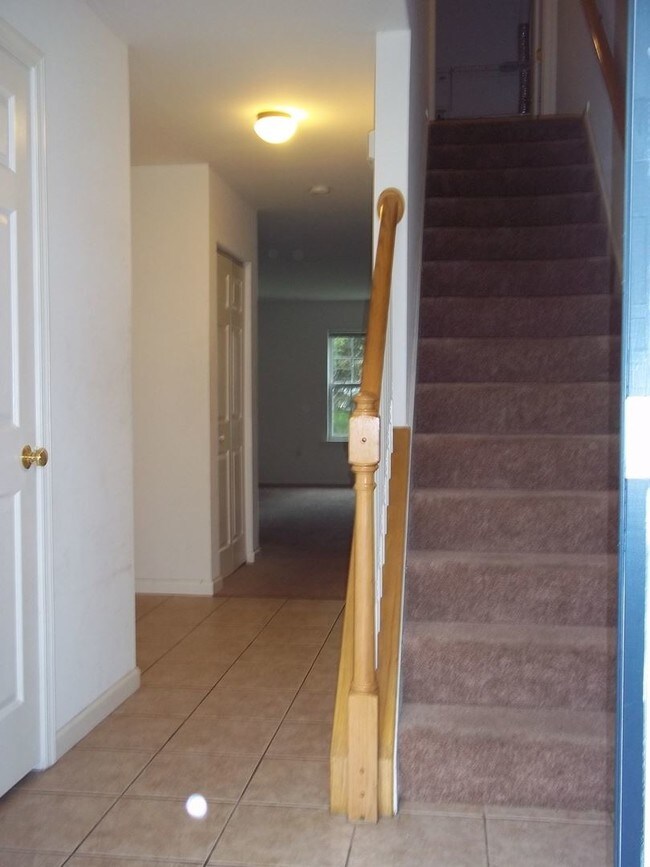 Foto del edificio - 2 br, 2.5 bath Apartment - 100 Horseshoe Loop