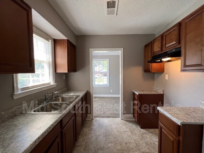 Foto del edificio - 917 Greendale Cir