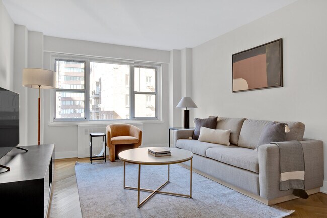 Building Photo - 30 Park Ave