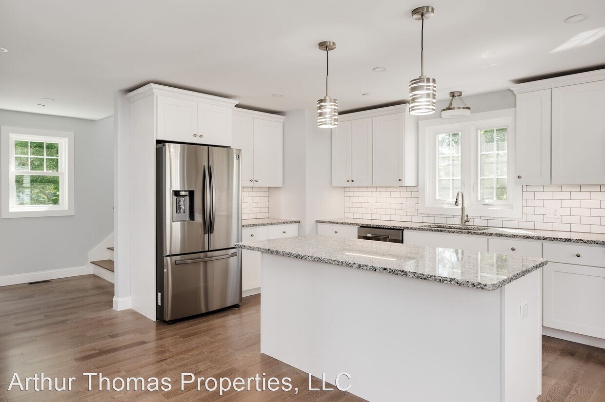 Foto principal - 3 br, 4 bath House - 39 Salem St