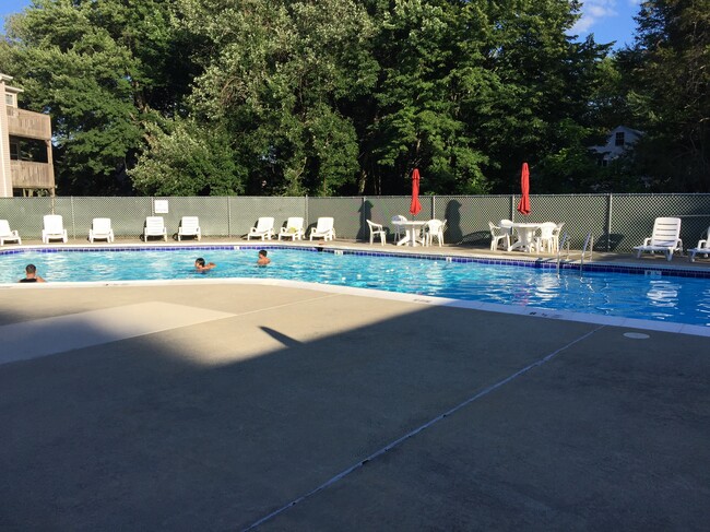 Pool - 150 Heather Ridge