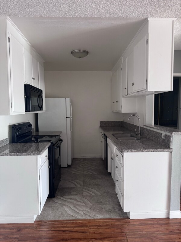 Foto del edificio - 215 N Belmont St