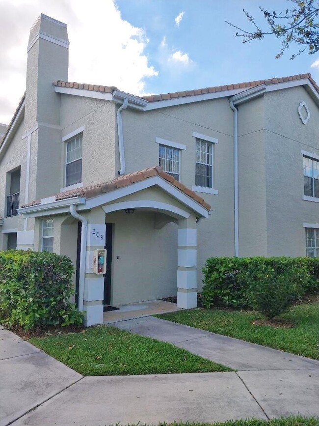 Building Photo - 128 SW Peacock Blvd