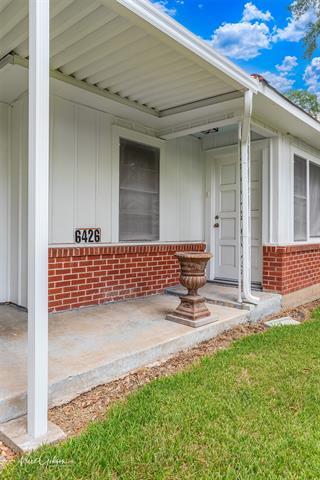 Foto del edificio - 6426 Colquitt Rd