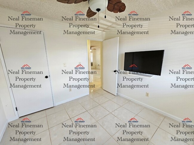 Foto del edificio - 2 Bed 1 Bath, One parking Condo Hoomaka Vi...