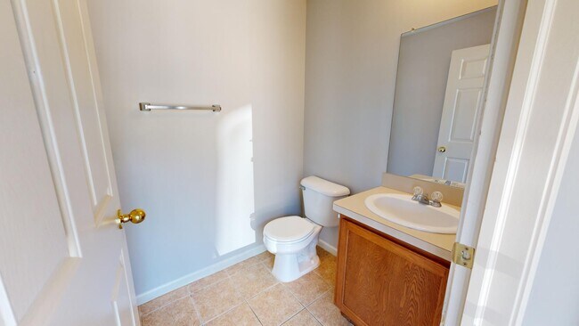 Building Photo - 2048 Cloverly Ln