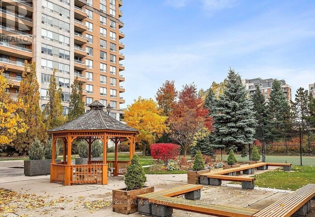 Building Photo - 9 Northern Heights Dr
