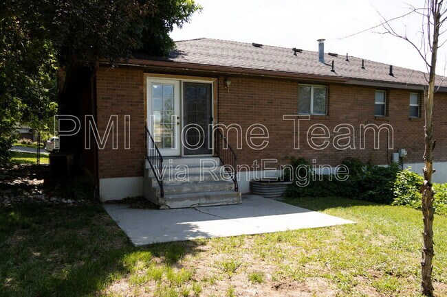 Foto del edificio - 5095 Taylor Ave