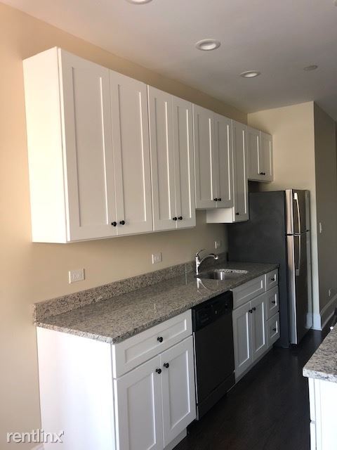 Foto del edificio - 2 br, 1 bath Apartment - 1362 E. 52nd St