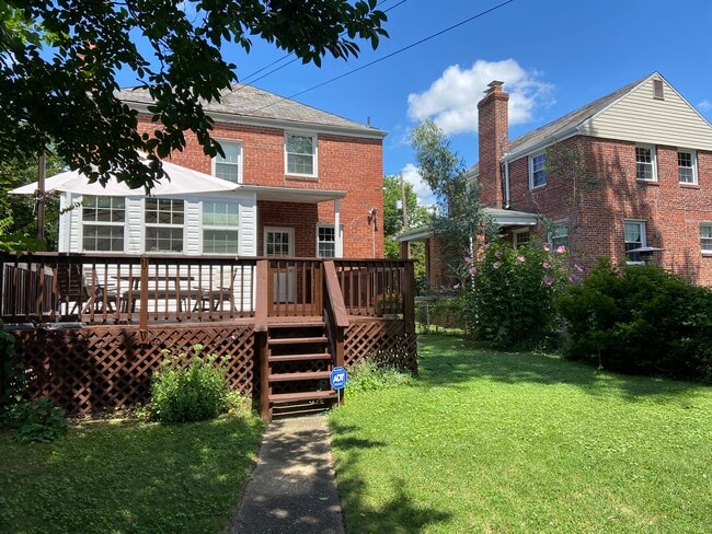 Building Photo - 1254 Van Buren St NW
