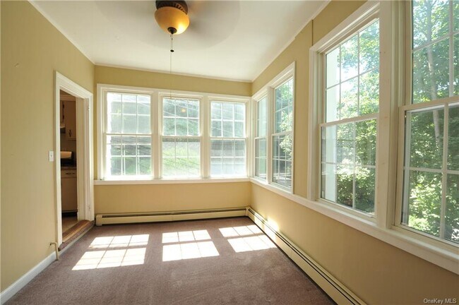 Building Photo - 2 Liberty St