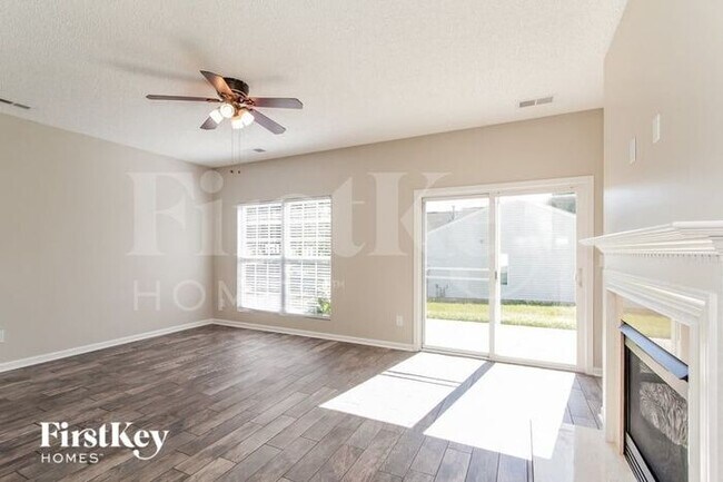 Foto del edificio - 13748 Krislyn Woods Place