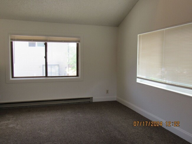 Building Photo - 753 Elder Ct