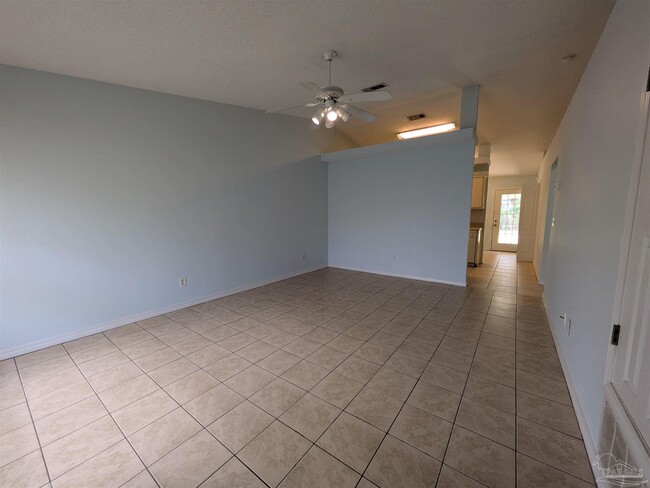 Foto del edificio - 3359 Green Briar Cir