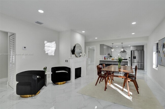 Foto del edificio - 7943 NW 6th Ave