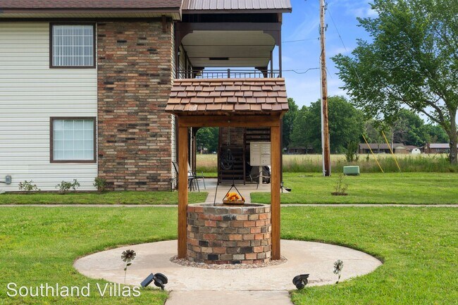 Building Photo - 1111 Sandpiper Dr