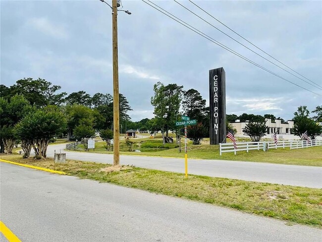 Building Photo - Beautiful New 2 story home in the gated Ce...