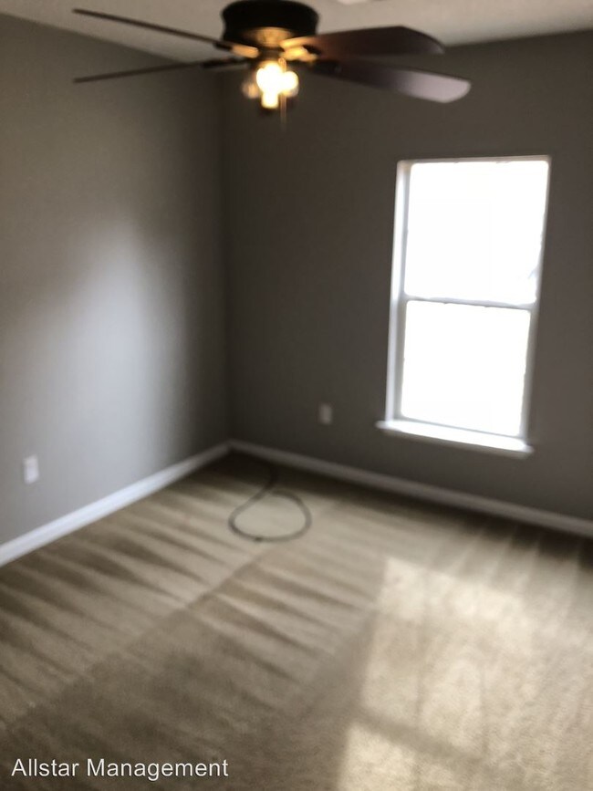 Building Photo - 5170 Caroline Dr
