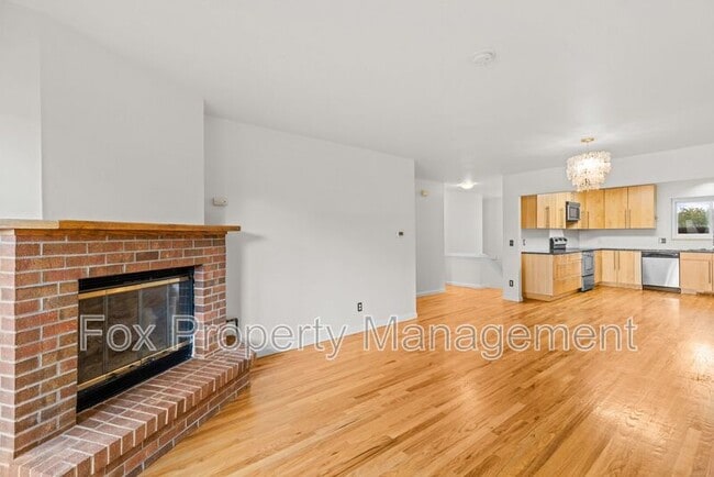 Building Photo - 1558 Greenbriar Blvd