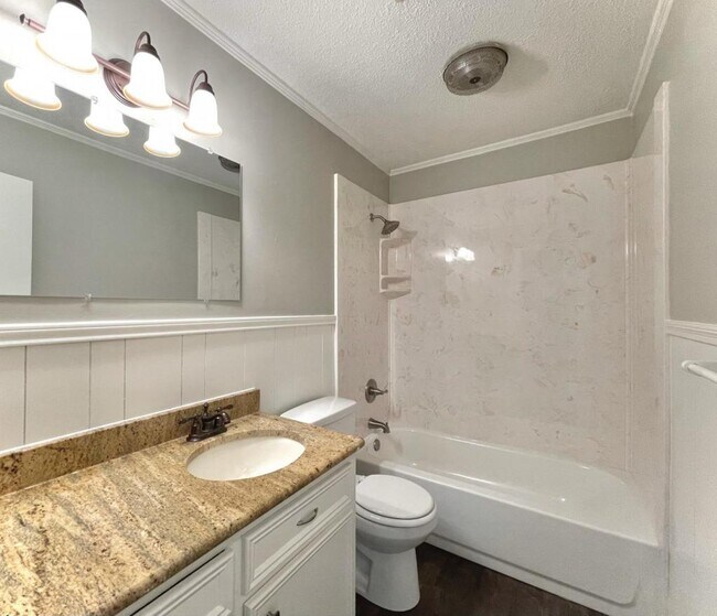 Foto del edificio - 1616 Northwood Blvd