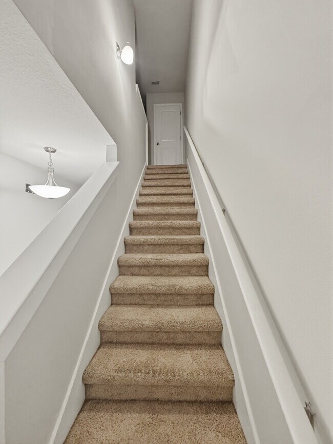 Foto del edificio - Navarre Lifestyle Living – Minutes to Beach & Base