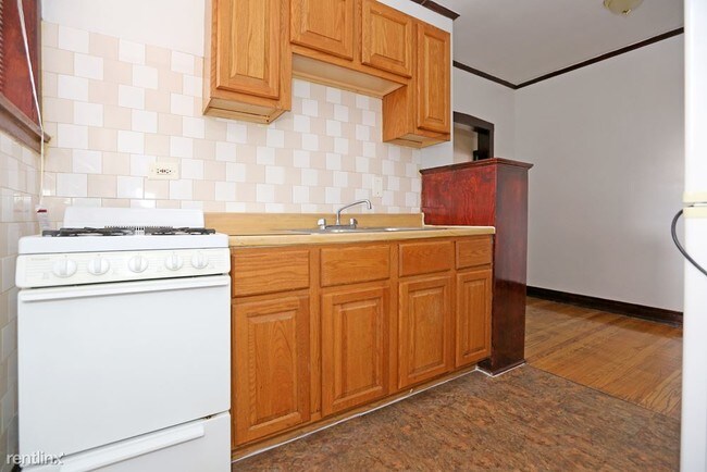 Foto del edificio - 1 br, 1 bath  - 4300 N Pulaski Rd 4306-D2