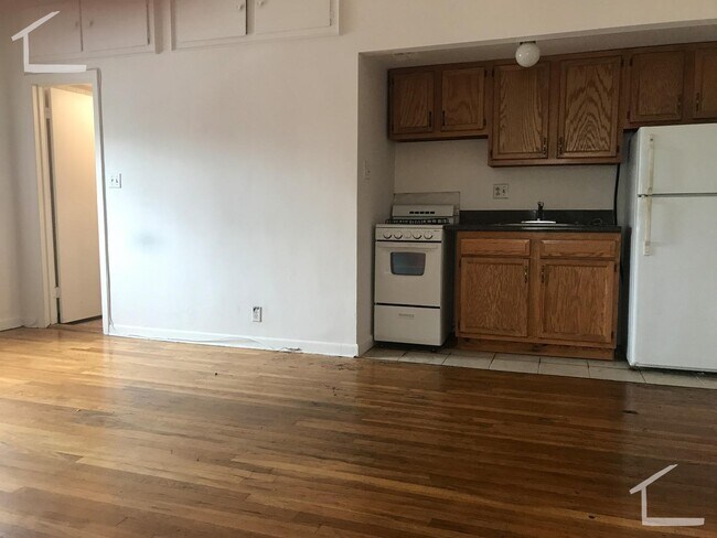 Building Photo - 155 Brighton Ave